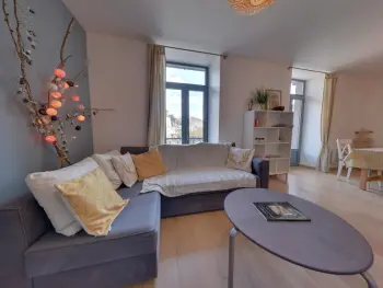 Appartement à La Bourboule,La Bourboule Centre - Magnifique T3 avec Balcon, Wi-Fi, Animaux Acceptés FR-1-608-119 N°945151