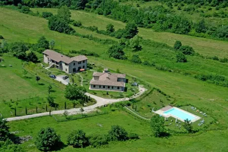 Augusto, Ferme près du Lac Trasimène avec piscine - Photo 5
