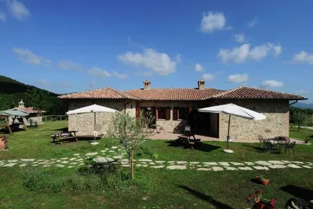 Augusto, Ferme près du Lac Trasimène avec piscine - Photo 6