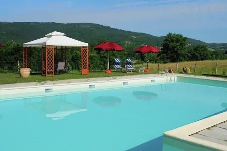 Augusto, Ferme près du Lac Trasimène avec piscine - Photo 10