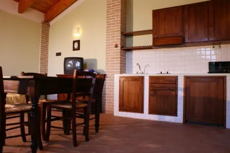 Terra, Appartement dans les collines avec piscine - Photo 23