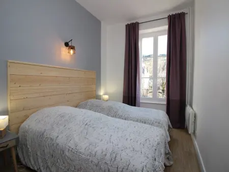 LA BOURBOULE CENTRE - Beau T2 rénové, wifi et cuisine équipée - Photo 6