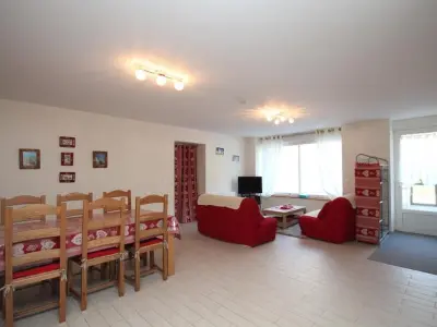 Appartement à Mont Dore, Grand T3 au Mont-Dore avec Terrasse, Parking et WiFi, à 200m du Centre - L884815