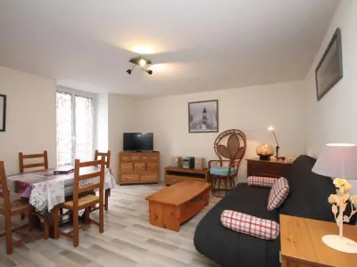 Appartement à Mont Dore, Appartement T2 avec Wifi au Centre du Mont-Dore, à 20m des Thermes, pour 5 personnes - L884821