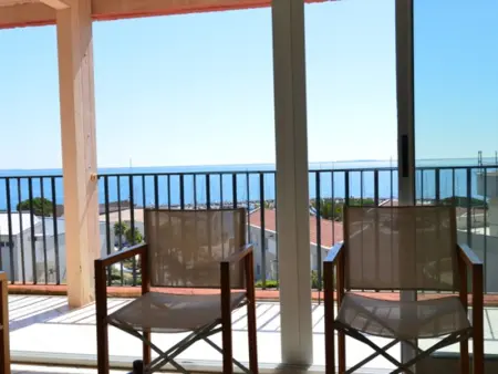 Bel appartement spacieux face à l'étang - 2 chambres, parking, pas de WIFI - Photo 8