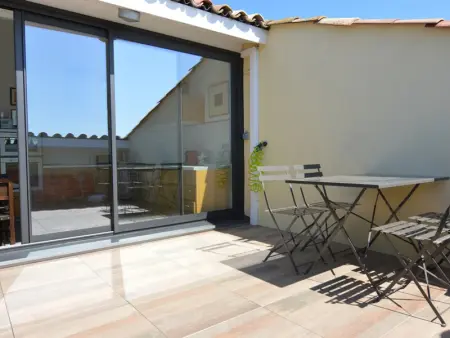 Charmant Appartement Climatisé avec Terrasse, 2 Chambres, au Cœur de Mèze, près de l’Étang de Thau - Photo 4