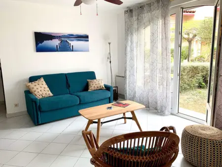 Appartement cosy à 50 m de la plage à Bouzigues avec terrasse et parking privé. - Photo 1