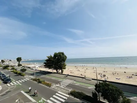 Appartement 2 pièces face mer avec terrasse et parking privatif - La Baule - Photo 13