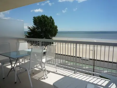 Appartement 2 pièces face mer avec terrasse et parking privatif - La Baule - Photo 15