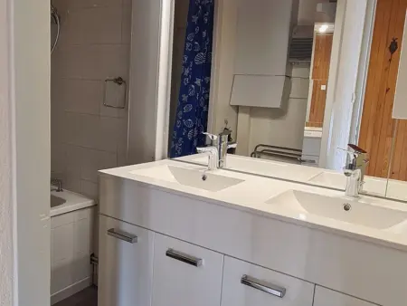 Chalet panoramique à Chamrousse - Terrasse sud, Wi-Fi, à 200m des pistes - Photo 11