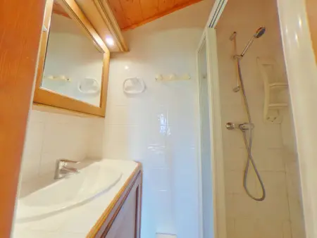 Appartement skis aux pieds, 4 pièces avec mezzanine, balcon, pour 10 pers - Les Saisies - Photo 7