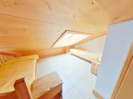 Appartement skis aux pieds, 4 pièces avec mezzanine, balcon, pour 10 pers - Les Saisies - Photo 9