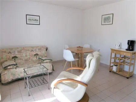 Appartement cosy pour 4 pers avec jardin et parking à 50m du port de St Jacques - Photo 3