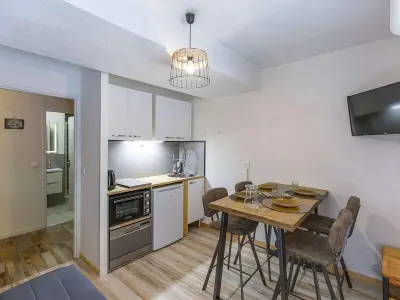 Appartement à Cauterets, Studio 4 pers - Pied télécabines - Parking - Équipé - WIFI - L884912