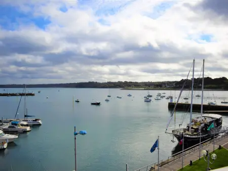 Bel appartement rénové face au port avec loggia et garage privé à Perros-Guirec - Photo 9