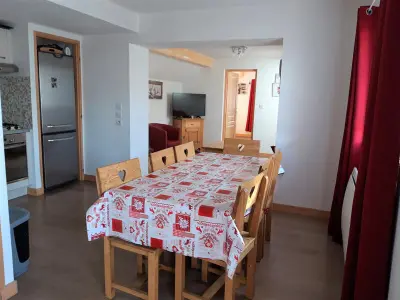 Appartement à Albiez Montrond, Appartement spacieux 3*, 1er étage d’un chalet, centre village, proche commerces et pistes, 200m des pistes - N°884921