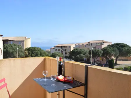 Appartement à Fleury Saint Pierre la Mer, Appt 2P cab. 4 pers avec piscine et parking - L884929