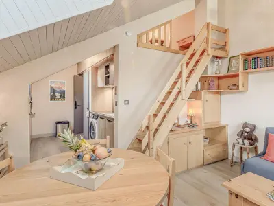 Appartement à Champagny en Vanoise, Charmant 3 pièces rénové, idéal 6 pers, centre village, balcon, lumineux, proche télécabine et commerces - L884936