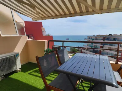 Appartement à Sète, Superbe 2P cabine climatisé, terrasse, piscine, Wi-Fi, parking - L884943