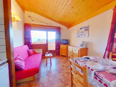 Appartement à Les Saisies, Appartement cosy 2 pièces cabine avec balcon - 6 personnes, proche pistes et ESF - Hauteluce - L884945