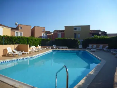 Maison à Marseillan Plage, Maison avec Piscine, Tennis, Pétanque, Parking et Proche Plage - L845204