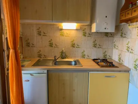 T2 au Cap d'Agde: Piscine, Parking, Terrasse, Calme, Près de la Plage - Photo 4