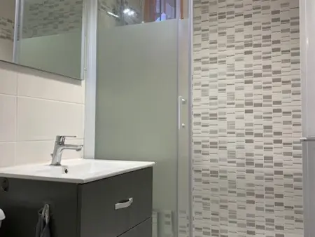 T2 au Cap d'Agde: Piscine, Parking, Terrasse, Calme, Près de la Plage - Photo 10