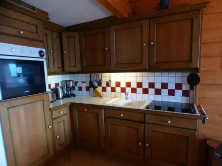 Appartement 5 pièces, skis aux pieds, près des Saisies - 9 personnes, balcon, parking inclus - Photo 3