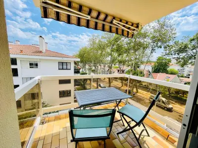 Appartement à Arcachon, Appartement T2 à Arcachon – 400m de la Plage, Terrasse, Parking, Résidence de Standing - L884999