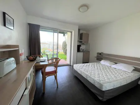 Studio cosy avec terrasse, parking, Internet - 2 pers., proche thermes et centre - Animaux admis - Photo 1