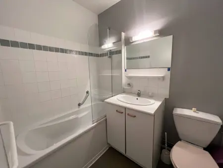 Studio cosy avec terrasse, parking, Internet - 2 pers., proche thermes et centre - Animaux admis - Photo 7