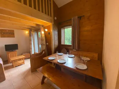 Appartement à Samoëns, Duplex avec piscines et parking proche centre Samoëns - L961864