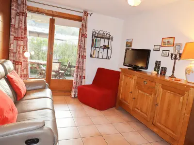 Appartement à Samoëns, Appartement T3 avec piscine, terrasse et parking à Samoëns, proche centre et ski-bus - L885113