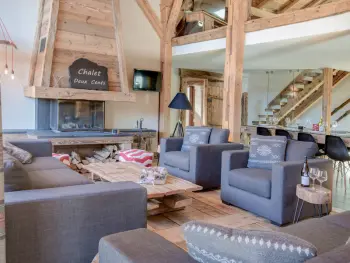 Chalet in Les Gets,Chalet d'Exception: Ferme 200 ans Rénovée avec Sauna & Spa FR-1-623-18 N°845205