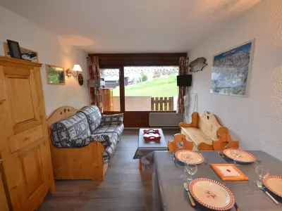 Appartement à Les Gets, Studio cosy aux Gets - À deux pas des pistes et du centre, 2/4 couchages, balcon, parking inclus - L959627