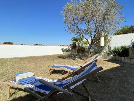 Maison au calme, 3 chambres, proche commerces et plages, jardin sans vis-à-vis, terrasse équipée - Photo 3