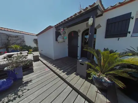 Maison au calme, 3 chambres, proche commerces et plages, jardin sans vis-à-vis, terrasse équipée - Photo 4