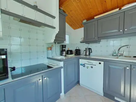 Maison au calme, 3 chambres, proche commerces et plages, jardin sans vis-à-vis, terrasse équipée - Photo 13