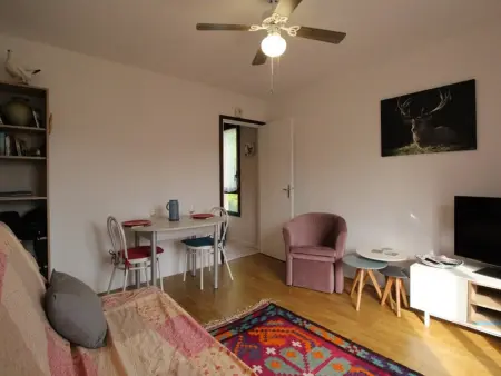 Charmant T2 avec balcon, parking privé, au pied du télécabine - Bagnères-de-Luchon - Photo 10