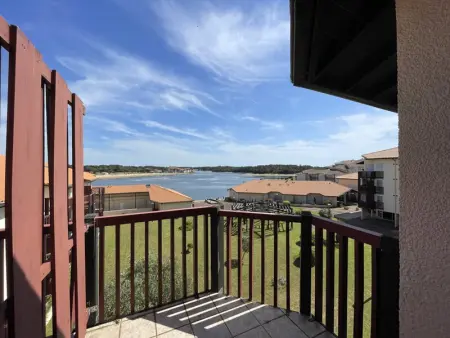 T2 avec Mezzanine, Piscine, Parking, Animaux admis - Photo 1