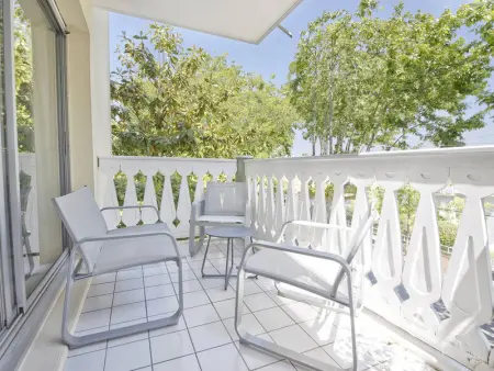 Appartement à Arcachon, Appartement T2 à Arcachon, proche plage, avec balcon, rénové, dans quartier calme et verdoyant - L885191