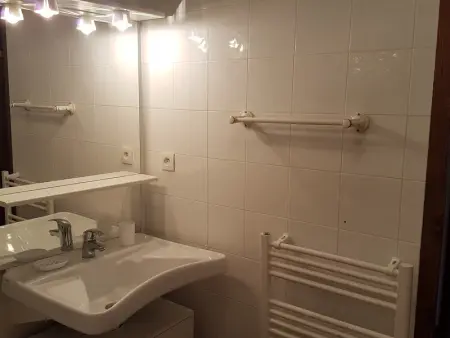 Charmant 3 pièces pour 6 pers. avec piscine, balcon, parking souterrain et accès pistes à Valloire - Photo 6