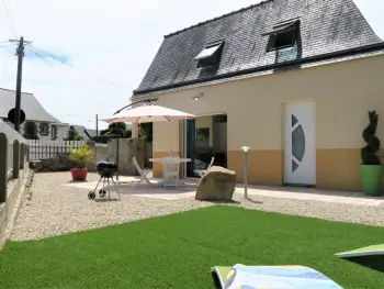 Maison à Perros Guirec,Maison rénovée 3* avec jardin et Wifi, à 450m du centre de Perros-Guirec FR-1-368-301 N°831968