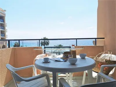 Appartement à Cannes la Bocca, Appartement rénové avec air conditionné, piscines et parking à Cannes la Bocca - L885326