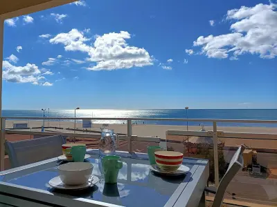 Appartement à Narbonne, Appartement 2/4 pers, terrasse, parking privé à 20m plage - Narbonne - L885361