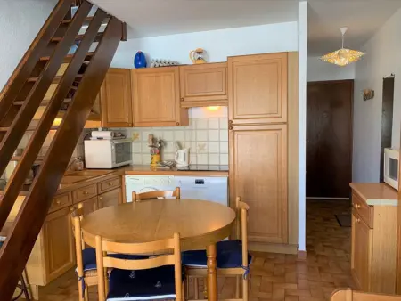 Appartement Duplex à Mèze avec Terrasse et Garage Proche Port et Plage - 2 Clés - Photo 3