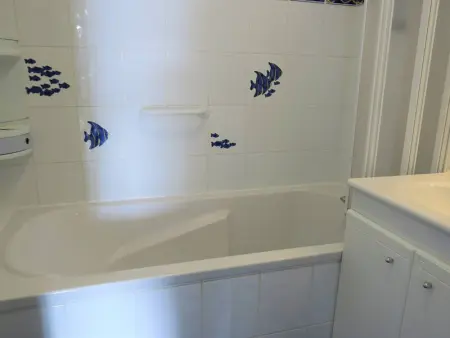 Appartement rénové 2 chambres avec WIFI et parking à Perros-Guirec - Photo 6