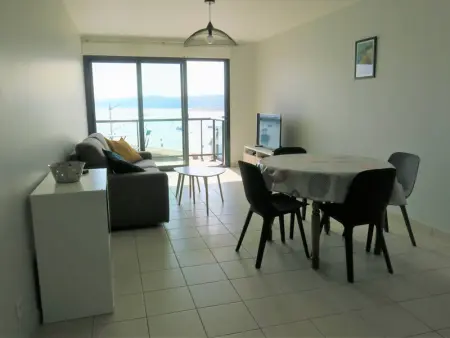 Appartement rénové 2 chambres avec WIFI et parking à Perros-Guirec - Photo 10