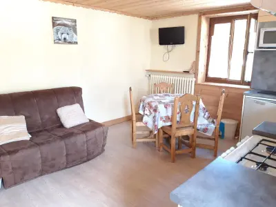 Appartement à Albiez Montrond, Appartement 2* au 1er étage d'une maison traditionnelle, central, près des pistes et commerces - N°885507