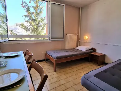 Appartement à Le Dévoluy, Studio cosy avec Wifi, parking gratuit, proche des pistes et commerces - L885575